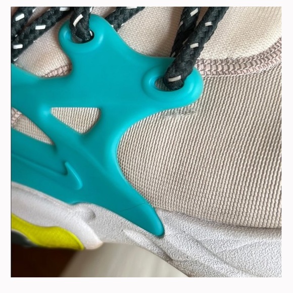 Nike React Presto - Picture 4 of 8